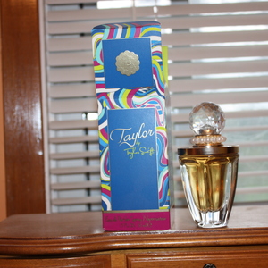 Taylor Swift - taylor perfume with box 50ml is being swapped online for free