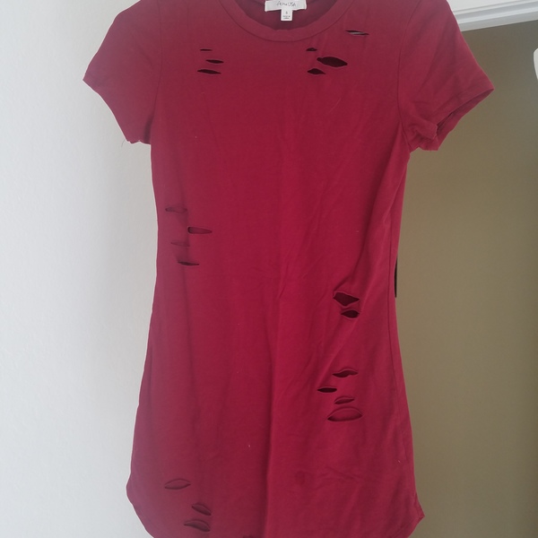 Burgundy ripped style t-shirt dress is being swapped online for free