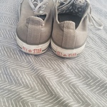 Gray converse chucks  is being swapped online for free