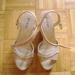 Guess shoes Style Platform Wedge is being swapped online for free