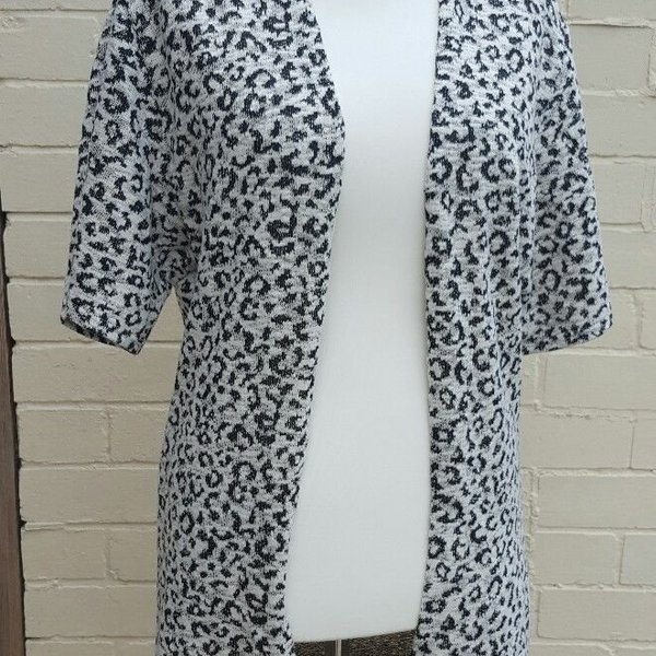H&M gray leopard cardigan is being swapped online for free