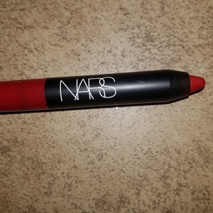 NARS lip crayon is being swapped online for free