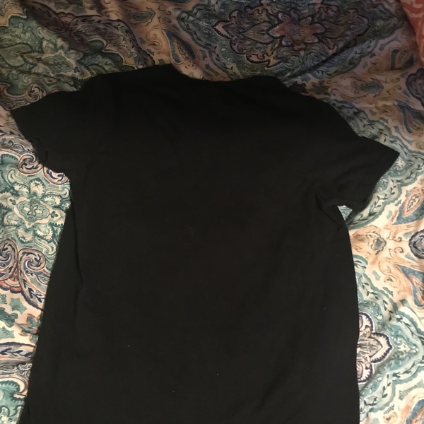 blake veil brides tee is being swapped online for free