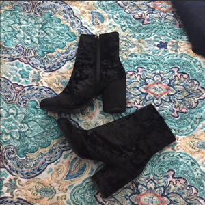 Black booties from Topshop is being swapped online for free