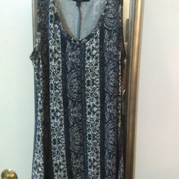 Summer dress: blue & white is being swapped online for free