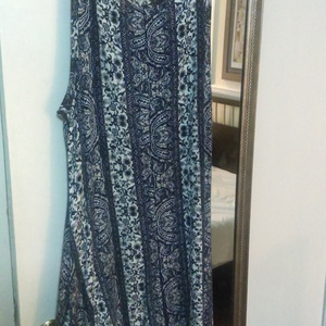 Summer dress: blue & white is being swapped online for free