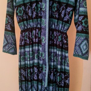 Blue/Green full length dress- Size 8P is being swapped online for free
