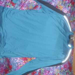 Fila Large shirt ladies or mens L is being swapped online for free