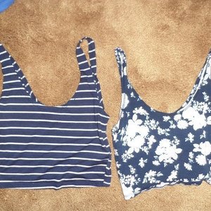 2 Abercrombie cropped tops Size M is being swapped online for free