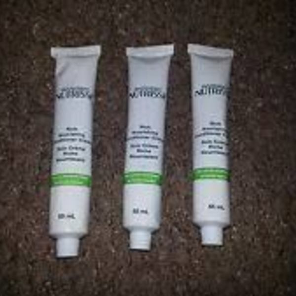 Garnier Nutrisse Rich Nourishing Conditioner cream Available for Free