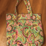 Vera Bradley Tote  is being swapped online for free