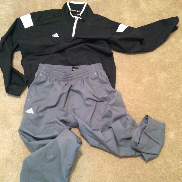 Rain jacket and pants is being swapped online for free