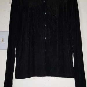 Nylon Bentley black top size medium is being swapped online for free