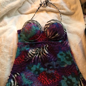 Tankini Top is being swapped online for free