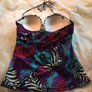 Tankini Top is being swapped online for free