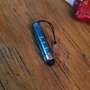 stylist for ipad, phone, or tablet. is being swapped online for free