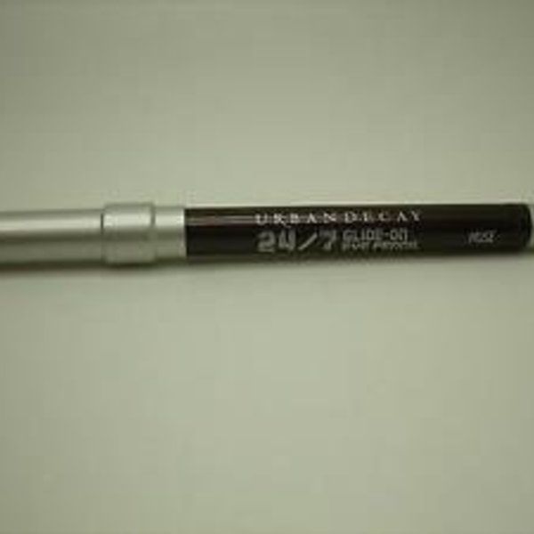 urban decay muse 24/7 eye pencil is being swapped online for free