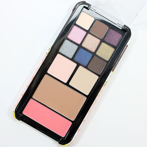 Too faced jingle all the way palette is being swapped online for free