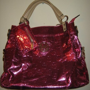 Beautiful Authentic Michael Kors Purse !! is being swapped online for free