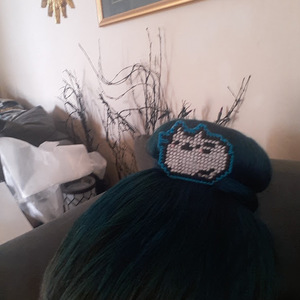 Cross stitched Pusheen barette is being swapped online for free