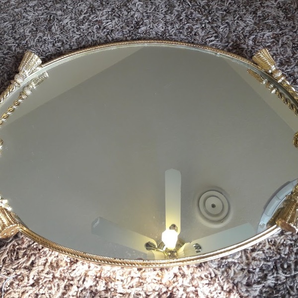Brand new countertop vanity mirror is being swapped online for free