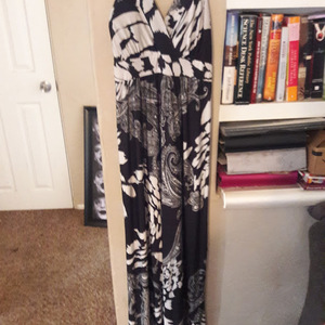Black and white long dress is being swapped online for free