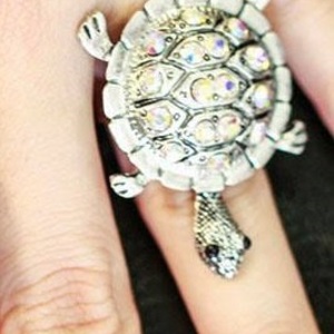 Cute Turtle Ring ( Ajustable ) is being swapped online for free