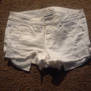 brand new american eagle destroyed shorts  is being swapped online for free