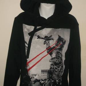 Awesome cat Hoodie !! is being swapped online for free