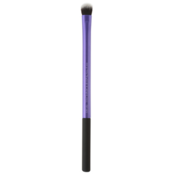 real techniques eye crease brush is being swapped online for free