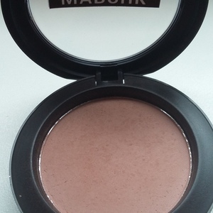 MABCHK powder blush in Prism is being swapped online for free