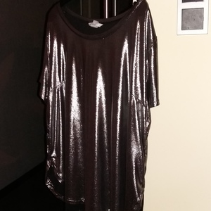 Moon walker silver nursing top XL is being swapped online for free