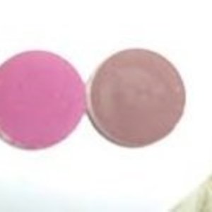 Makeup geek eyeshadows is being swapped online for free