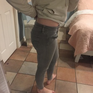 American eagle Jeans is being swapped online for free