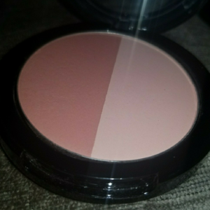 Kat Von D Shade & Light Blush  is being swapped online for free