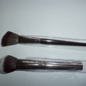 Morphe G39 and E4 powder and angled contour brush is being swapped online for free