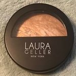 Laura Geller baked balance n brighten mineral foundation Medium NEW is being swapped online for free