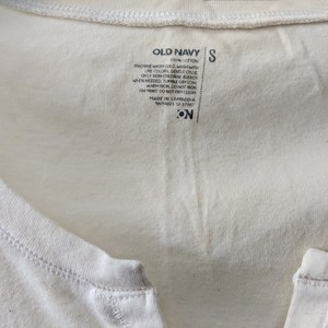 White Old Navy top is being swapped online for free