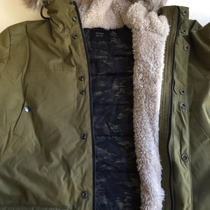Globe Puffy Parka Hooded Jacket Hobson Olive Size M Faux Fur Sherpa is being swapped online for free
