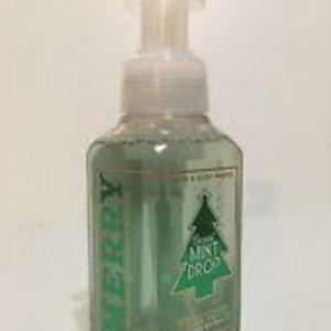 Bath & Body Works - Merry Coconut Mint foam soap  lightly used is being swapped online for free