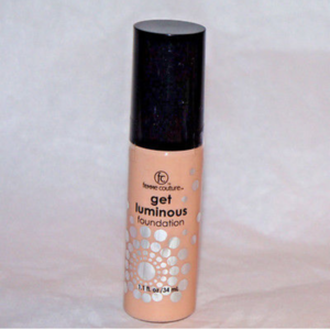Brand new sealed femme couture foundation is being swapped online for free