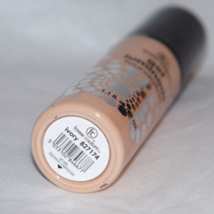 Brand new sealed femme couture foundation is being swapped online for free