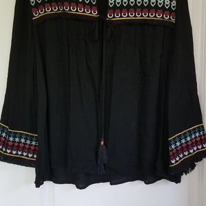 Miami cardigan is being swapped online for free