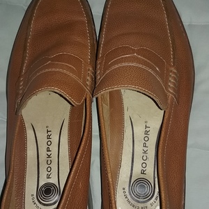 Rockpor casual shoes is being swapped online for free