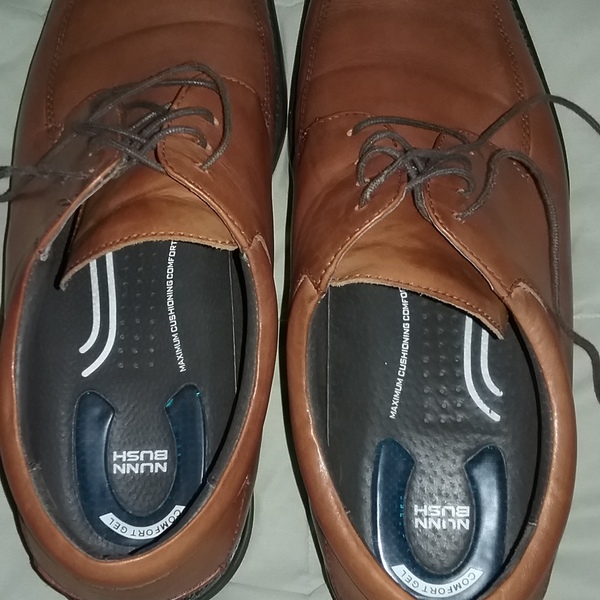  Mens shoes  is being swapped online for free