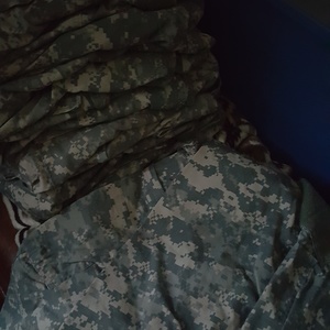 Camo shirt and pants is being swapped online for free