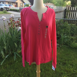 Cabelas XL Pink long sleeve  is being swapped online for free