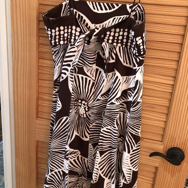 Summer dress is being swapped online for free