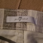 7 for all mankind capris is being swapped online for free