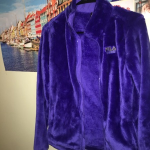 FiLA Jacket is being swapped online for free